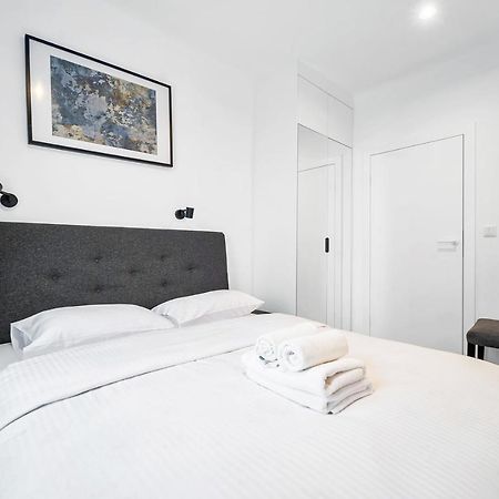Dzielna Standard Apartment Warsaw Luaran gambar